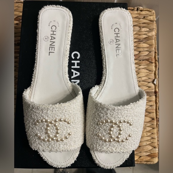 CHANEL Shoes - Chanel slides